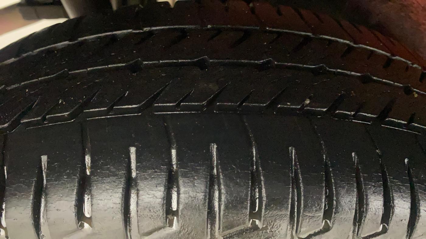 2013 Maruti Wagon R Stingray VXI, Petrol, Manual, 52,086 km, Right Rear Tyre Tread