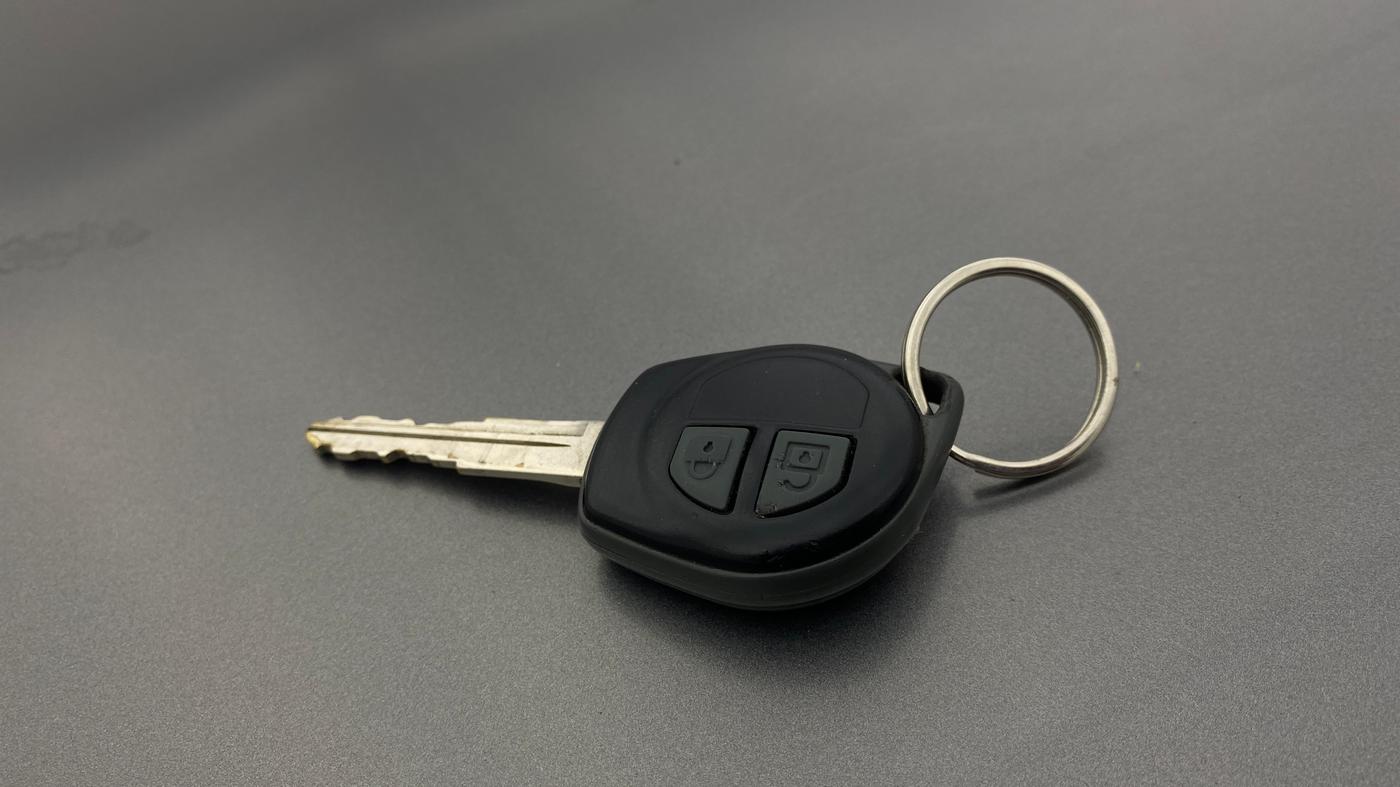 2017 Maruti Swift VXI O, Petrol, Manual, 46,243 km, Key Close Up