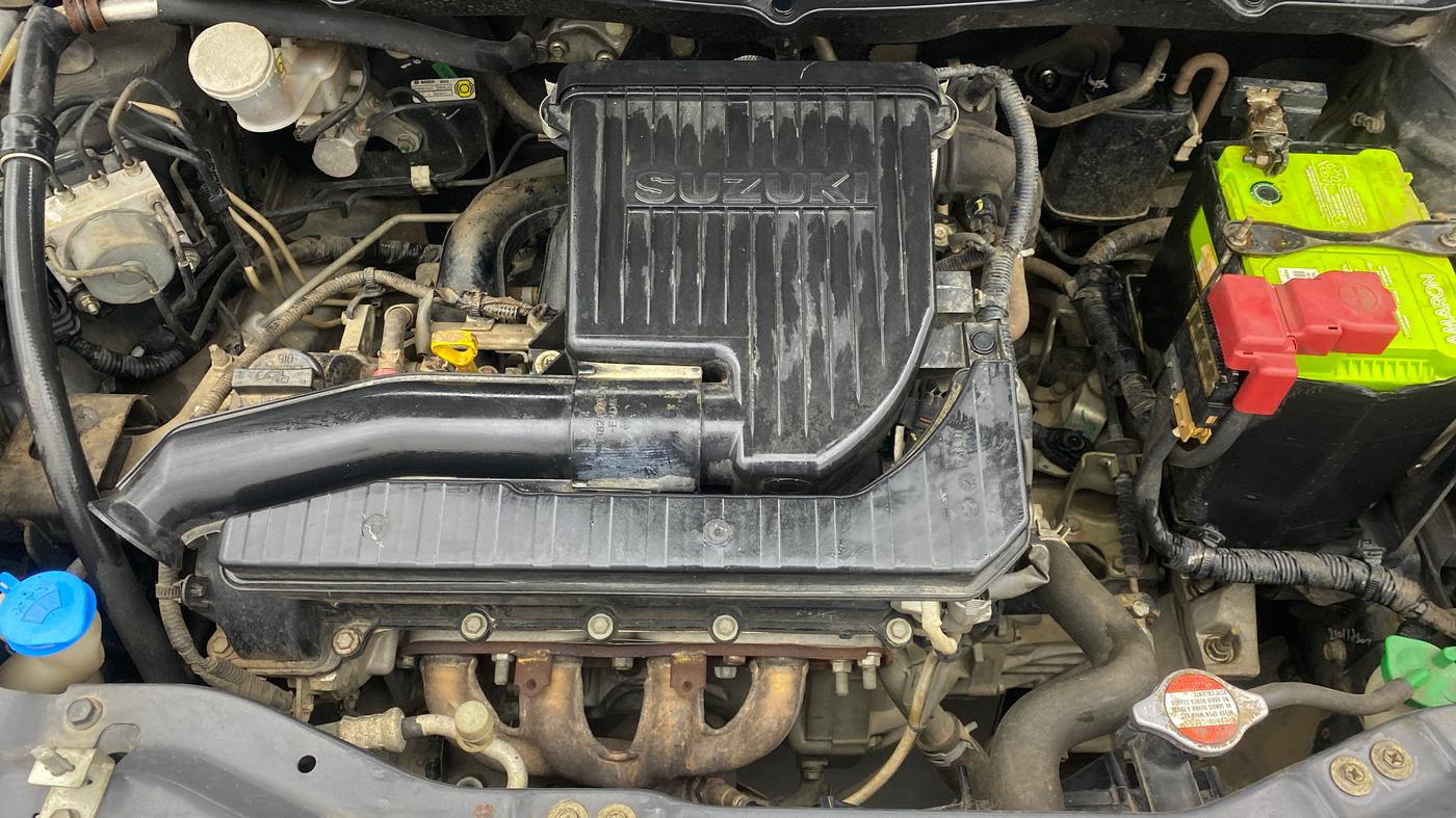 2017 Maruti Swift VXI O, Petrol, Manual, 46,243 km, Engine View