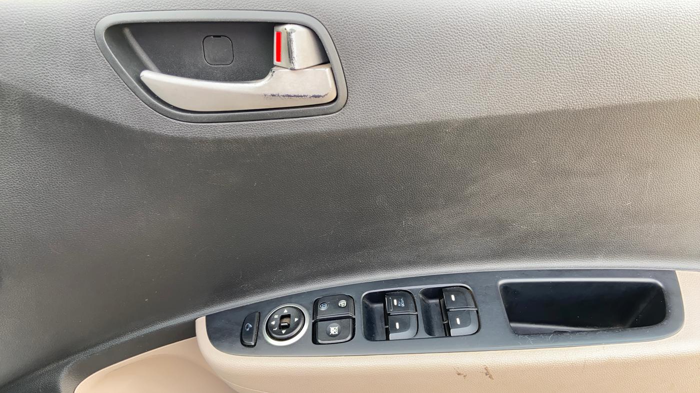 2014 Hyundai Xcent S (O) 1.2, Petrol, Manual, 58,711 km, Driver Side Door Panels Control