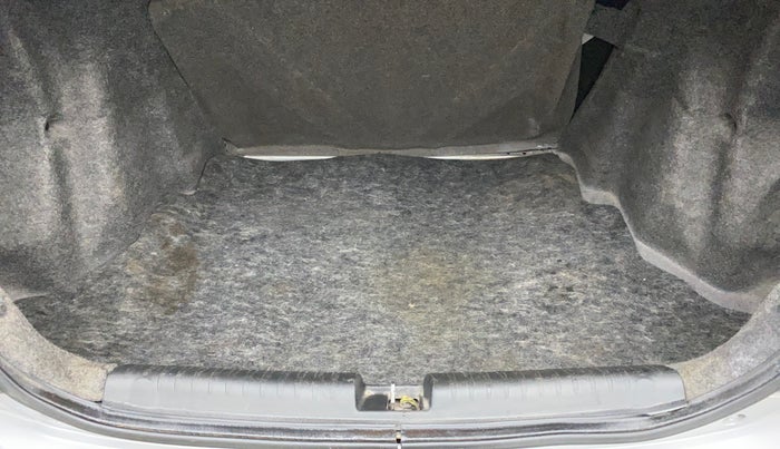 2016 Honda Amaze 1.2L I-VTEC S, Petrol, Manual, 73,620 km, Boot Inside