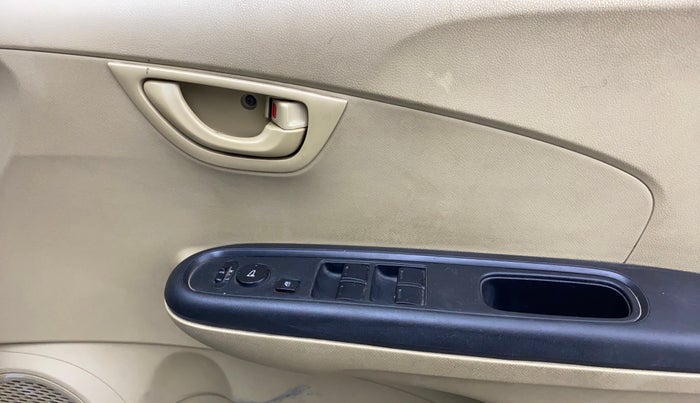 2016 Honda Amaze 1.2L I-VTEC S, Petrol, Manual, 73,620 km, Driver Side Door Panels Control