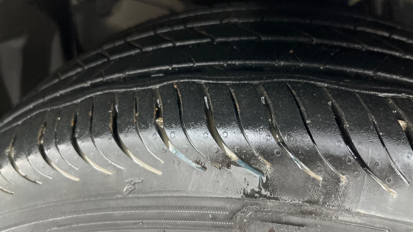 2018 Honda City 1.5L I-VTEC ZX CVT, Petrol, Automatic, 1,35,617 km, Left Front Tyre Tread