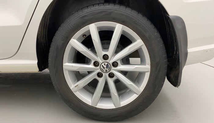 2018 Volkswagen Ameo HIGHLINE PLUS 1.5L AT 16 ALLOY, Diesel, Automatic, 43,055 km, Left Rear Wheel
