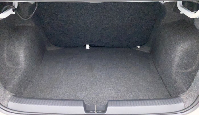 2018 Volkswagen Ameo HIGHLINE PLUS 1.5L AT 16 ALLOY, Diesel, Automatic, 43,055 km, Boot Inside