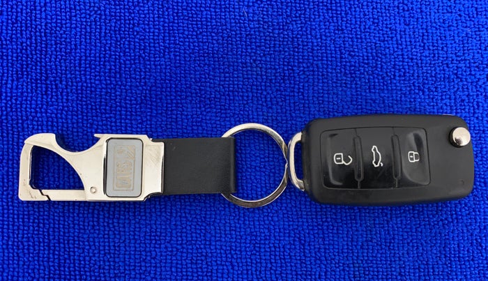 2018 Volkswagen Ameo HIGHLINE PLUS 1.5L AT 16 ALLOY, Diesel, Automatic, 43,055 km, Key Close Up