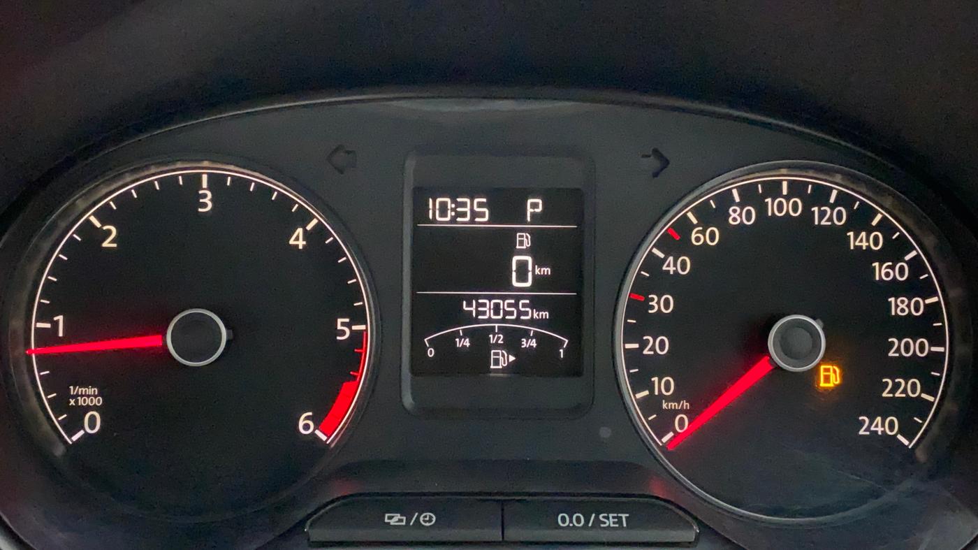 2018 Volkswagen Ameo HIGHLINE PLUS 1.5L AT 16 ALLOY, Diesel, Automatic, 43,055 km, Odometer Image