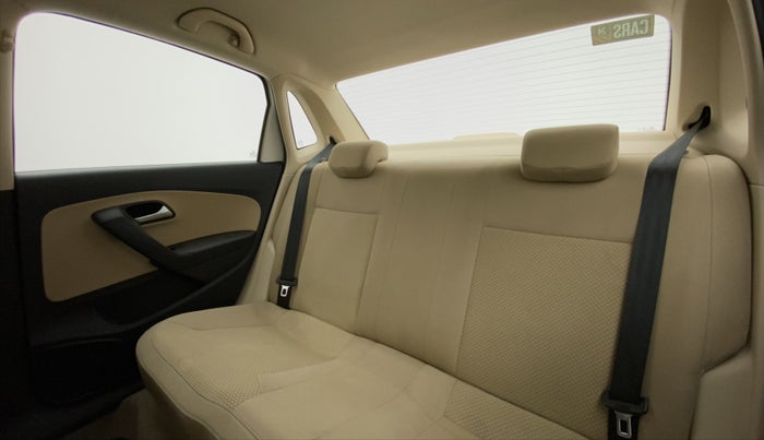 2018 Volkswagen Ameo HIGHLINE PLUS 1.5L AT 16 ALLOY, Diesel, Automatic, 43,055 km, Right Side Rear Door Cabin