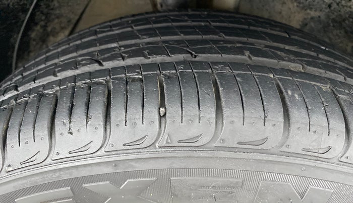 2019 Hyundai Tucson 2WD AT GL DIESEL, Diesel, Automatic, 18,668 km, Right Front Tyre Tread