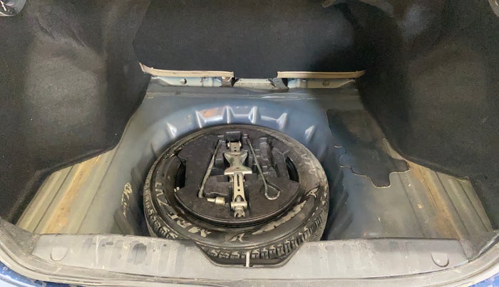 2018 Maruti Ciaz ZETA DIESEL 1.3, Diesel, Manual, 99,587 km, Boot Inside