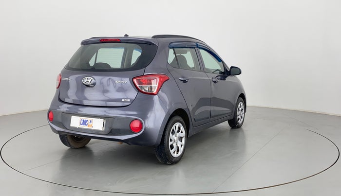 2017 Hyundai Grand i10 SPORTZ O 1.2, Petrol, Manual, 31,514 km, Right Back Diagonal
