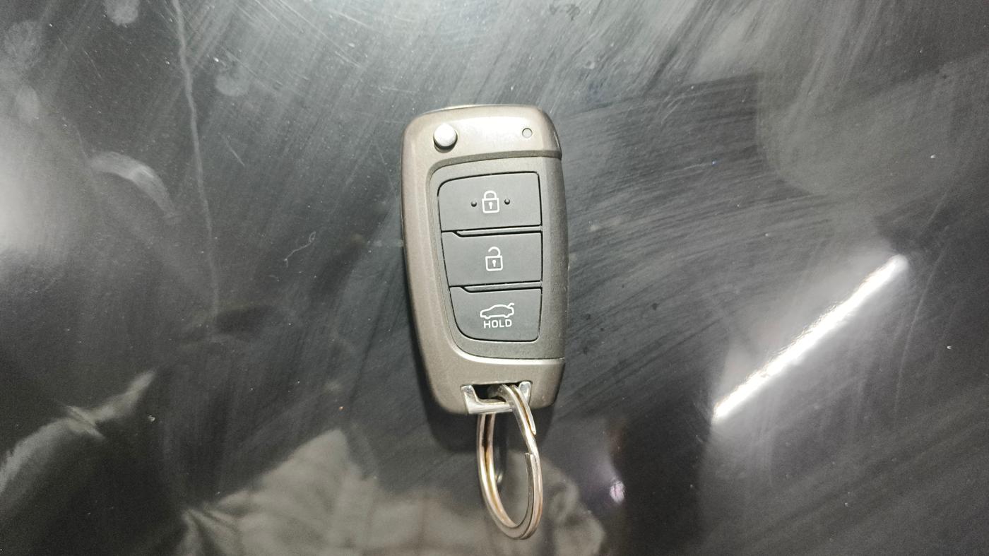 2018 Hyundai Verna 1.6 VTVT SX, Petrol, Manual, 56,177 km, Key Close Up