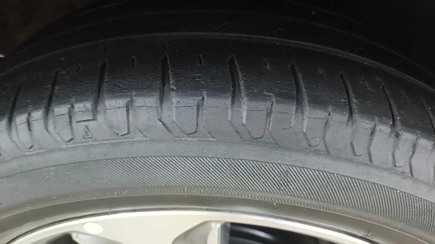2018 Hyundai Verna 1.6 VTVT SX, Petrol, Manual, 56,177 km, Right Rear Tyre Tread