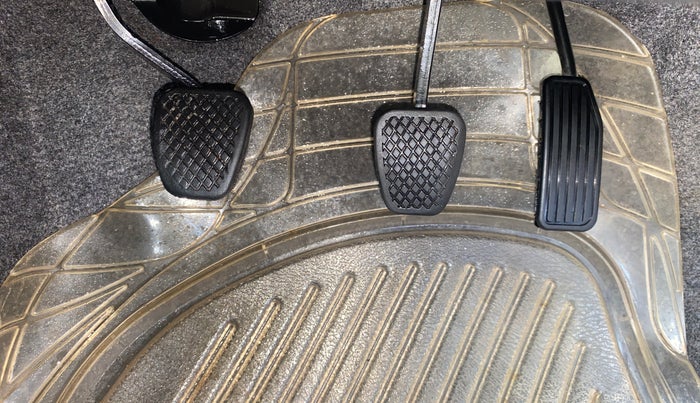 2013 Honda Brio S MT, Petrol, Manual, 26,447 km, Pedals