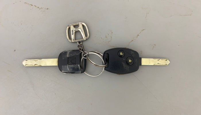 2013 Honda Brio S MT, Petrol, Manual, 26,447 km, Key Close Up