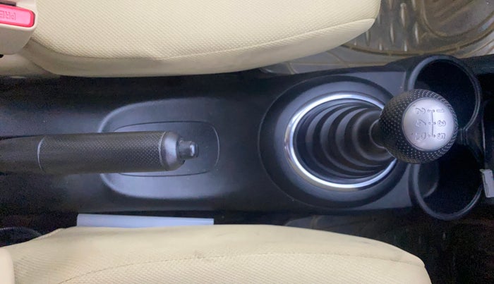 2013 Honda Brio S MT, Petrol, Manual, 26,447 km, Gear Lever