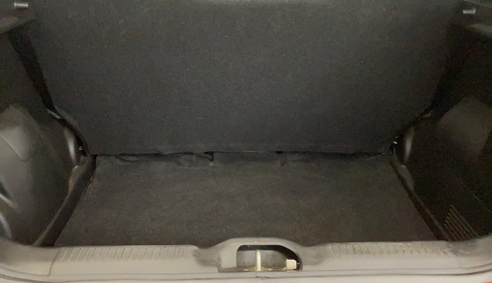 2021 Maruti Swift LXI, Petrol, Manual, 7,342 km, Boot Inside