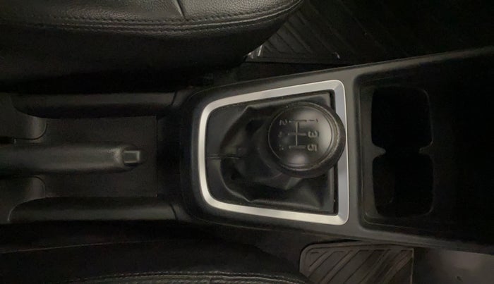 2021 Maruti Swift LXI, Petrol, Manual, 7,342 km, Gear Lever