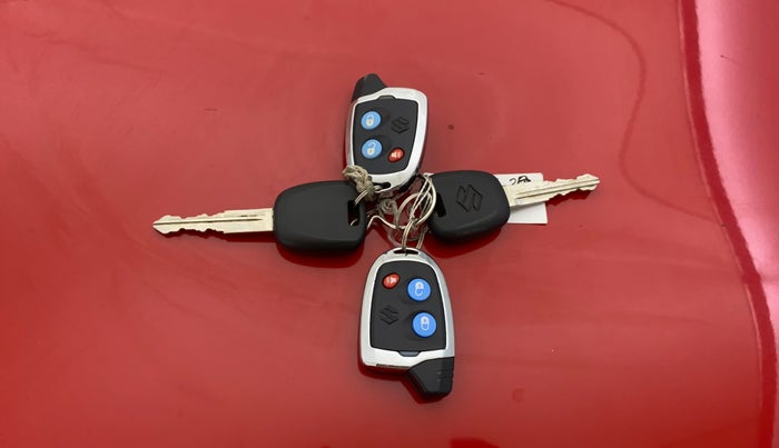 2021 Maruti Swift LXI, Petrol, Manual, 7,342 km, Key Close Up