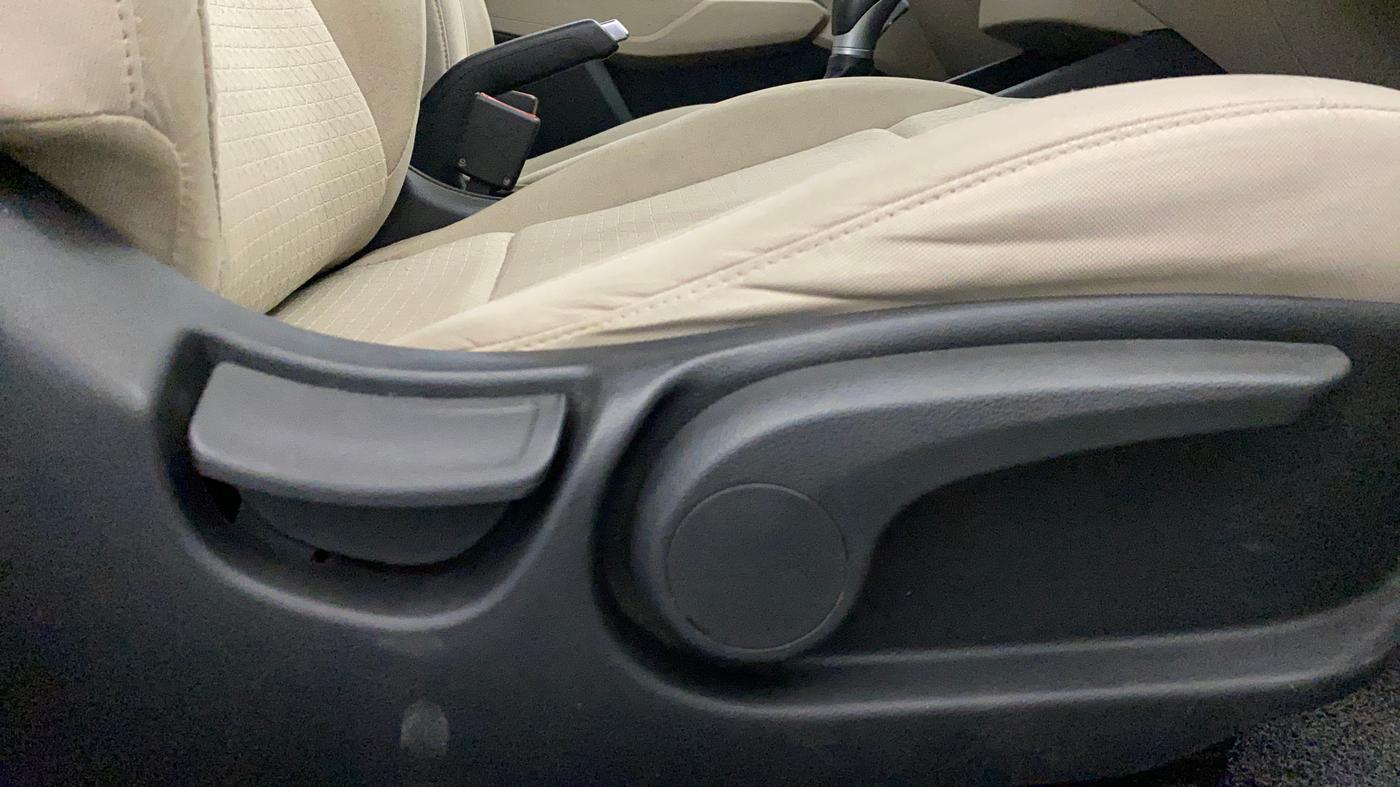 2021 Hyundai Verna SX 1.5 VTVT IVT, Petrol, Automatic, 90,503 km, Driver Side Adjustment Panel
