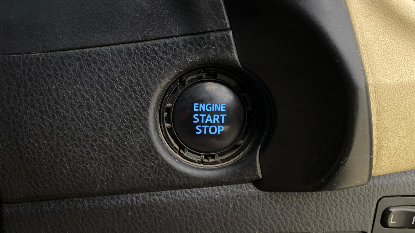 2017 Toyota Corolla Altis GL PETROL, Petrol, Manual, 73,814 km, Keyless Start/ Stop Button