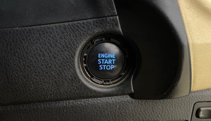 2017 Toyota Corolla Altis GL PETROL, Petrol, Manual, 73,814 km, Keyless Start/ Stop Button