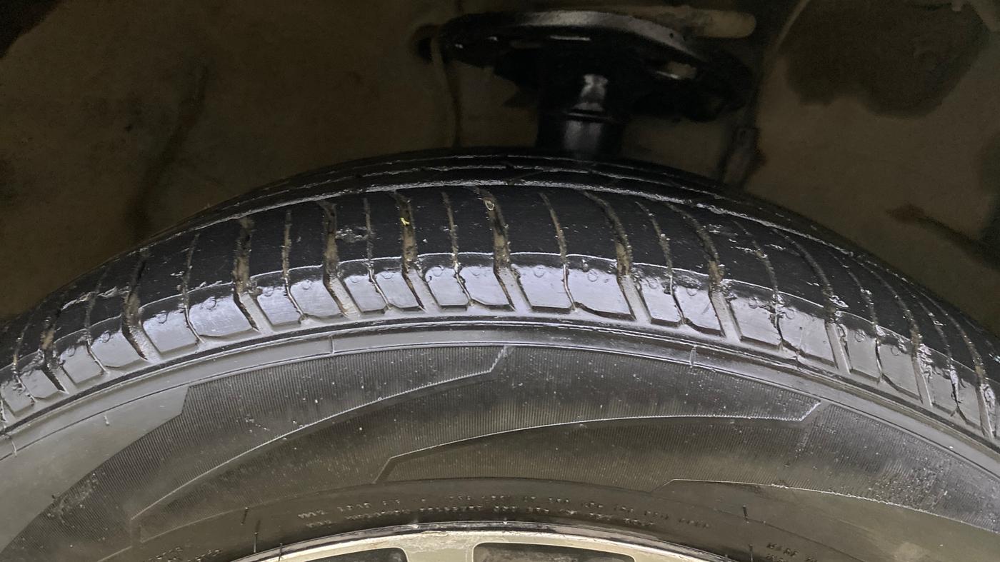 2017 Toyota Corolla Altis GL PETROL, Petrol, Manual, 73,814 km, Right Front Tyre Tread