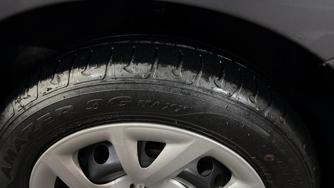 2019 Hyundai Grand i10 SPORTZ 1.2 KAPPA VTVT, Petrol, Manual, 36,931 km, Right Front Tyre Tread