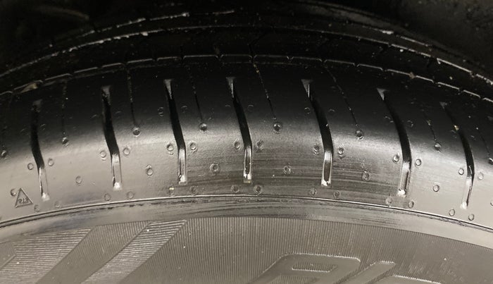 2019 Hyundai Creta SX AT 1.6 PETROL, Petrol, Automatic, 63,786 km, Right Rear Tyre Tread