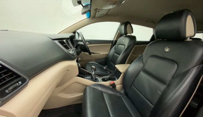 2019 Hyundai Tucson 2WD MT PETROL, Petrol, Manual, 31,661 km, Right Side Front Door Cabin