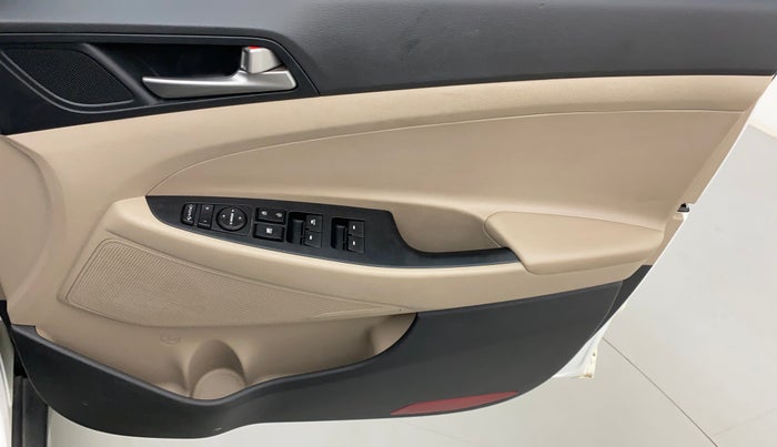 2019 Hyundai Tucson 2WD MT PETROL, Petrol, Manual, 31,661 km, Driver Side Door Panels Control