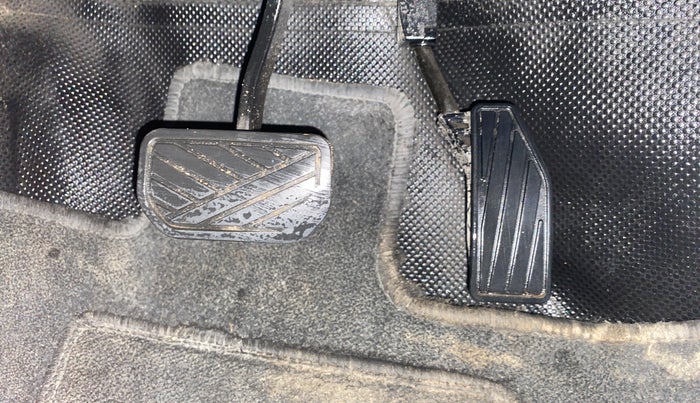 2020 Maruti Baleno ZETA CVT PETROL 1.2, Petrol, Automatic, 96,152 km, Pedals