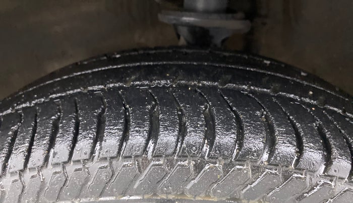 2013 Maruti Alto K10 VXI, Petrol, Manual, 92,370 km, Left Front Tyre Tread