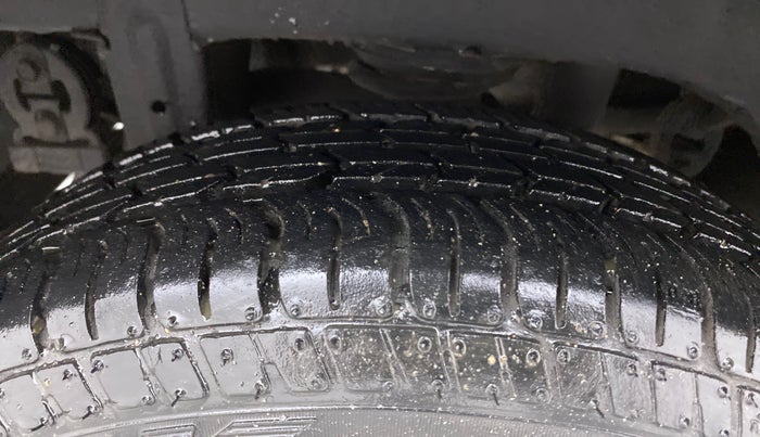2013 Maruti Alto K10 VXI, Petrol, Manual, 92,370 km, Right Rear Tyre Tread