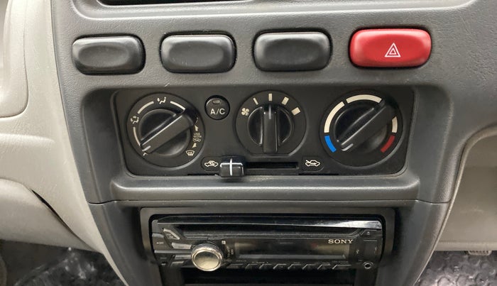 2013 Maruti Alto K10 VXI, Petrol, Manual, 92,370 km, AC Unit - Directional switch has minor damage