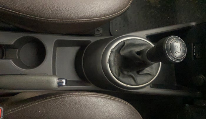 2013 Hyundai i20 MAGNA 1.2, Petrol, Manual, 26,858 km, Gear Lever