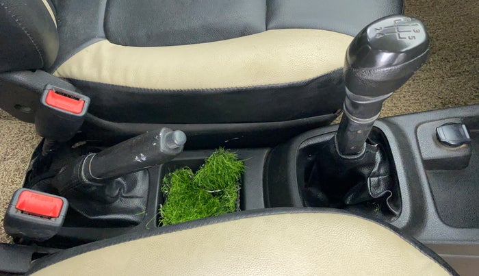 2019 Renault Kwid RXL, Petrol, Manual, 35,525 km, Gear Lever