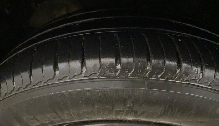 2019 Maruti Baleno DELTA PETROL 1.2, Petrol, Manual, 61,286 km, Left Front Tyre Tread