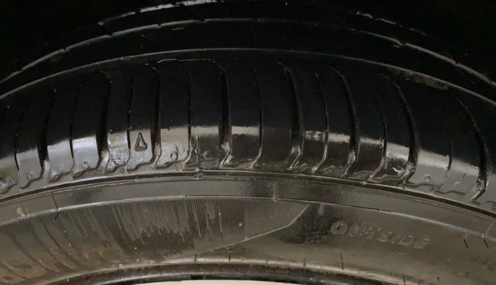 2019 Maruti Baleno DELTA PETROL 1.2, Petrol, Manual, 61,286 km, Right Rear Tyre Tread