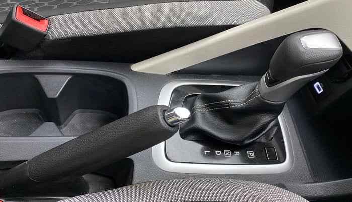 2022 Nissan MAGNITE XV CVT TURBO, Petrol, Automatic, 2,164 km, Gear Lever