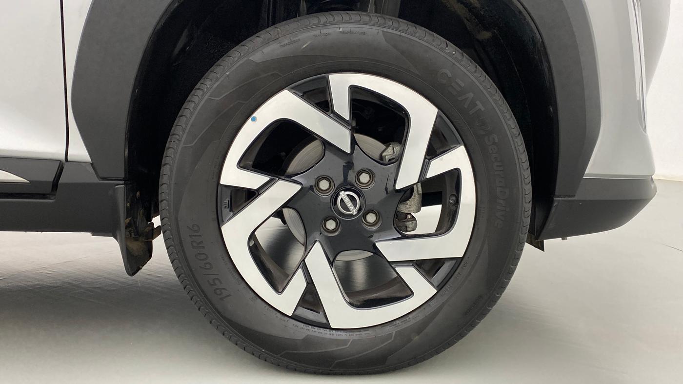 2022 Nissan MAGNITE XV CVT TURBO, Petrol, Automatic, 2,164 km, Right Front Wheel