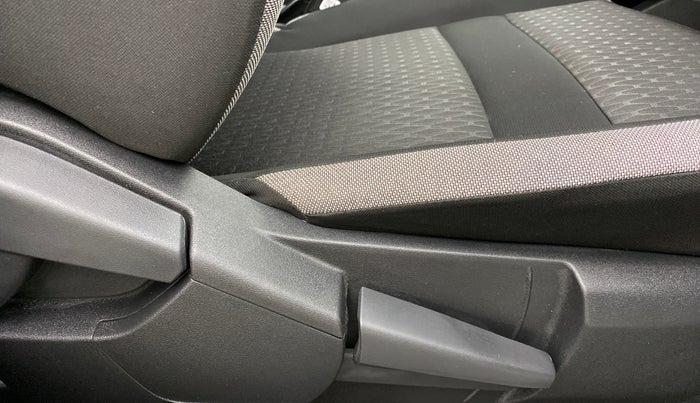 2022 Nissan MAGNITE XV CVT TURBO, Petrol, Automatic, 2,164 km, Driver Side Adjustment Panel