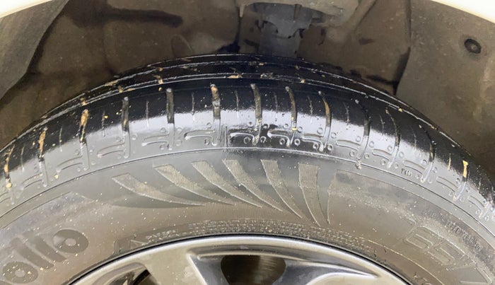 2022 Hyundai GRAND I10 NIOS SPORTZ 1.2 KAPPA VTVT, Petrol, Manual, 48,489 km, Right Front Tyre Tread