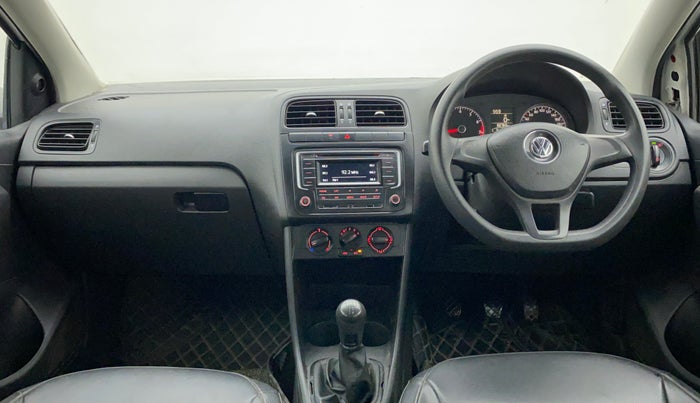 2017 Volkswagen Polo COMFORTLINE 1.2L, Petrol, Manual, 61,411 km, Dashboard