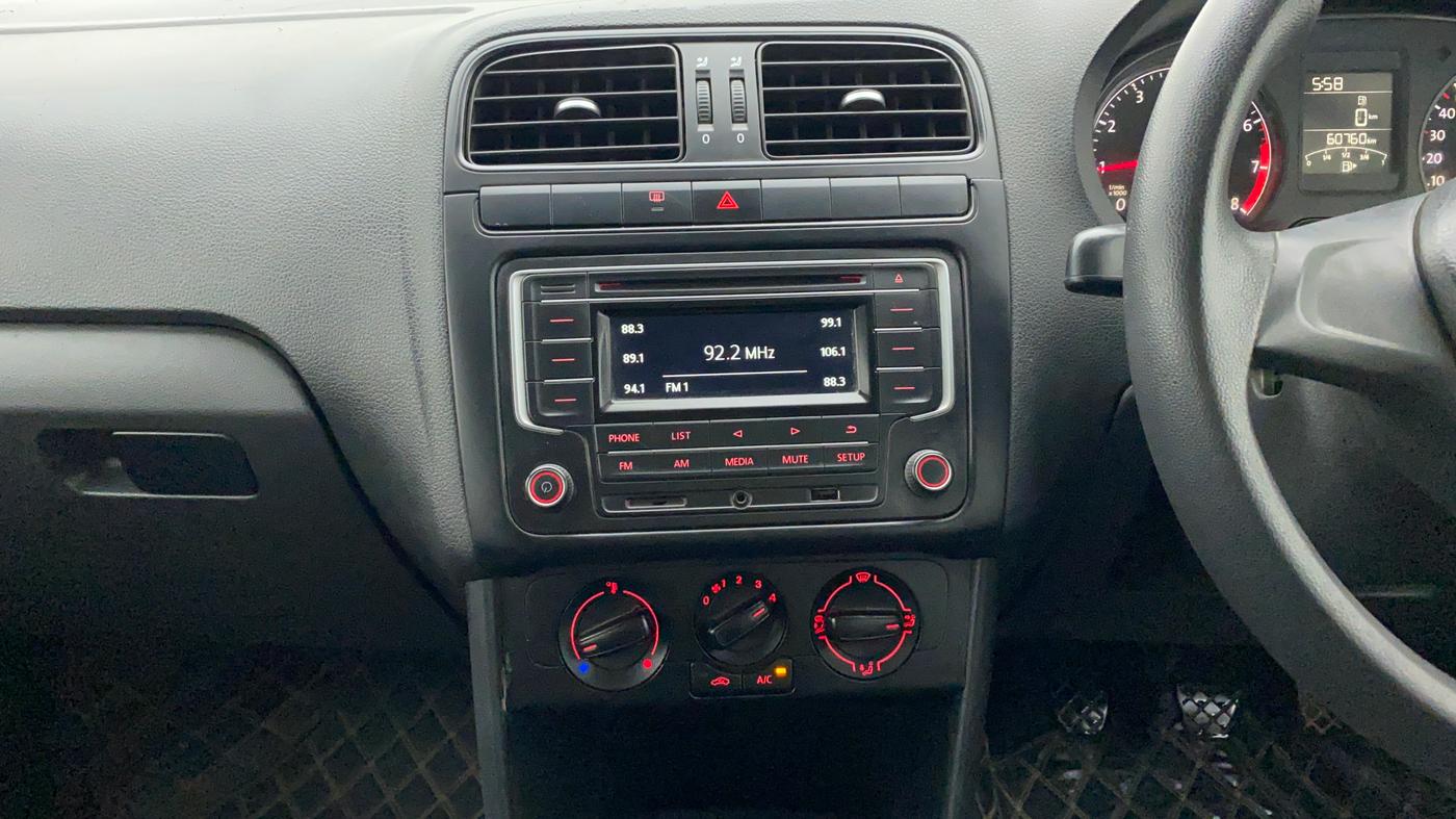 2017 Volkswagen Polo COMFORTLINE 1.2L, Petrol, Manual, 61,411 km, Air Conditioner