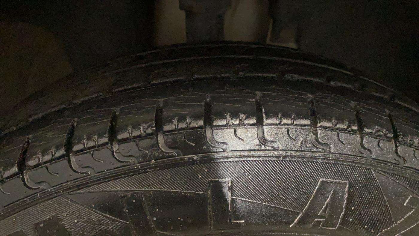 2015 Renault Kwid RXT 0.8, Petrol, Manual, 46,396 km, Right Front Tyre Tread