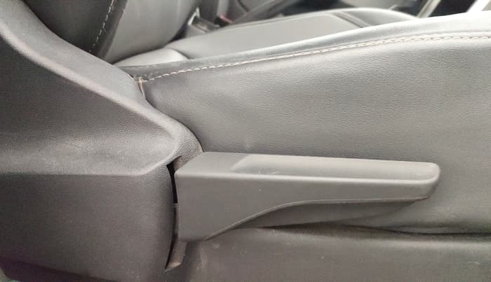2021 Skoda KUSHAQ AMBITION 1.0L TSI AT, Petrol, Automatic, 62,277 km, Driver Side Adjustment Panel