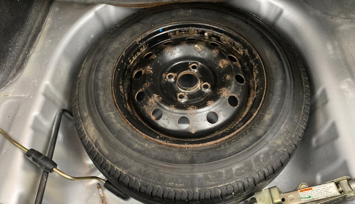 2019 Maruti Dzire VDI, Diesel, Manual, 80,152 km, Spare Tyre