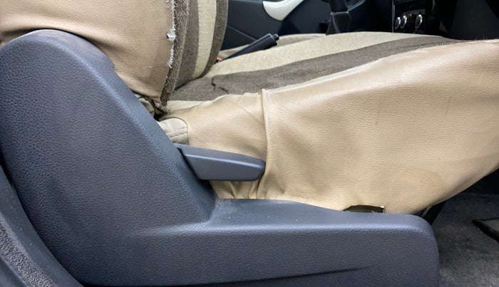 2014 Renault Duster 85 PS RXL DIESEL, Diesel, Manual, 57,666 km, Driver Side Adjustment Panel