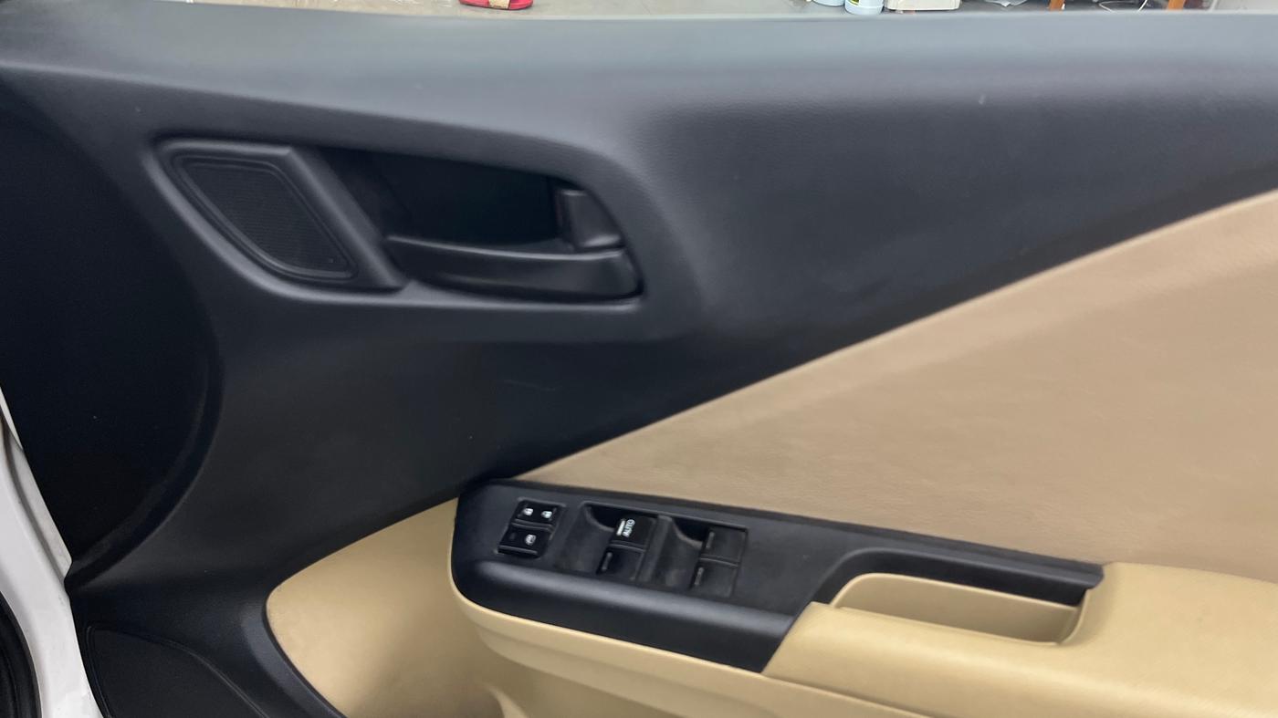 2014 Honda City 1.5L I-VTEC SV CVT, Petrol, Automatic, 85,446 km, Driver Side Door Panels Control